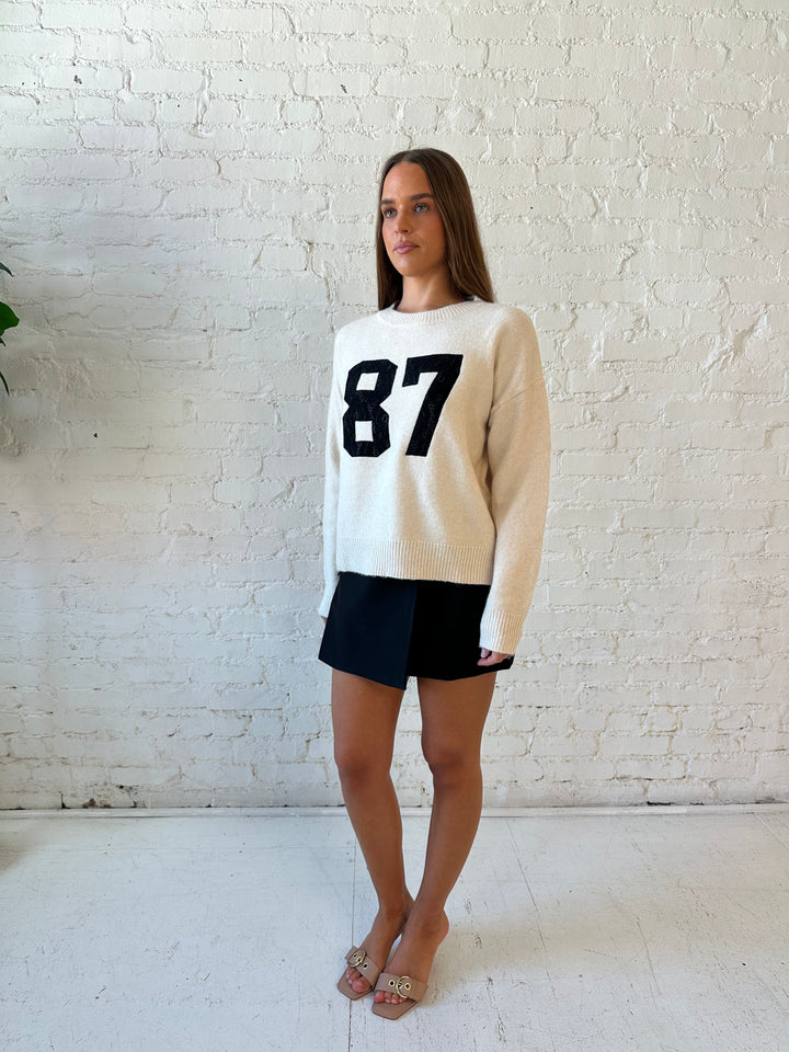 87 Ivory Oversized Sweater