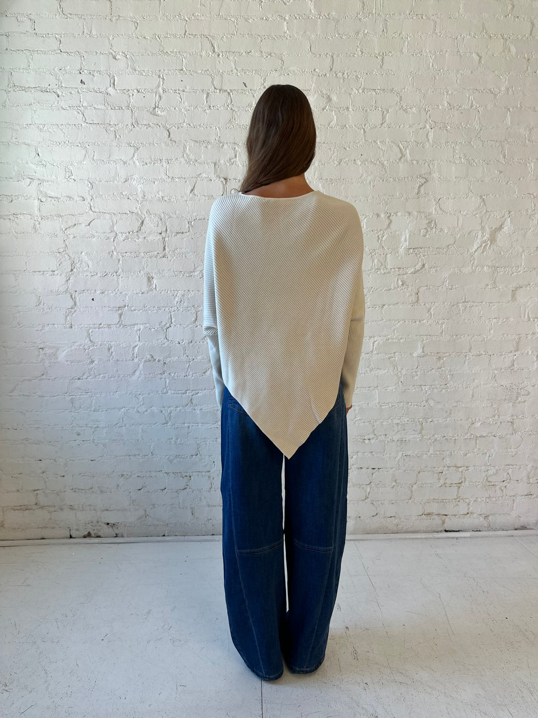Jocelyn Dolman Sleeve Sweater - Cream