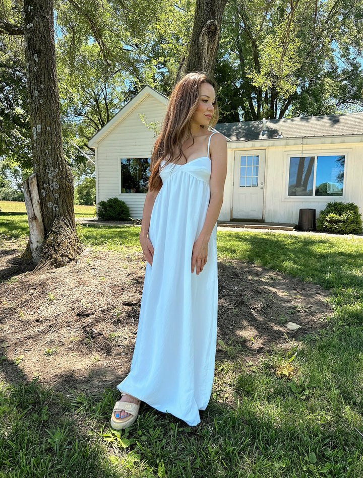 Olsen Sweetheart Maxi Dress- White