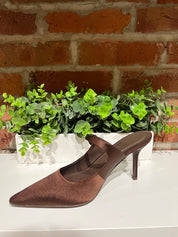 Val Brown Pointed Toe Satin Finish Heel.