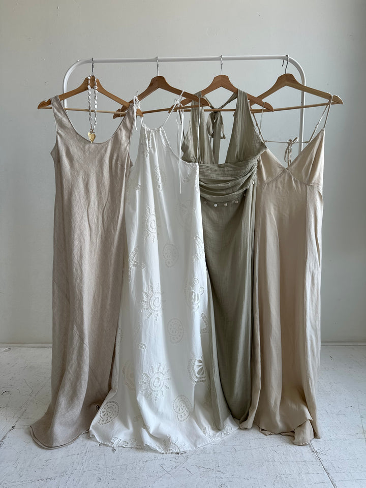 Neutral maxi dresses.
