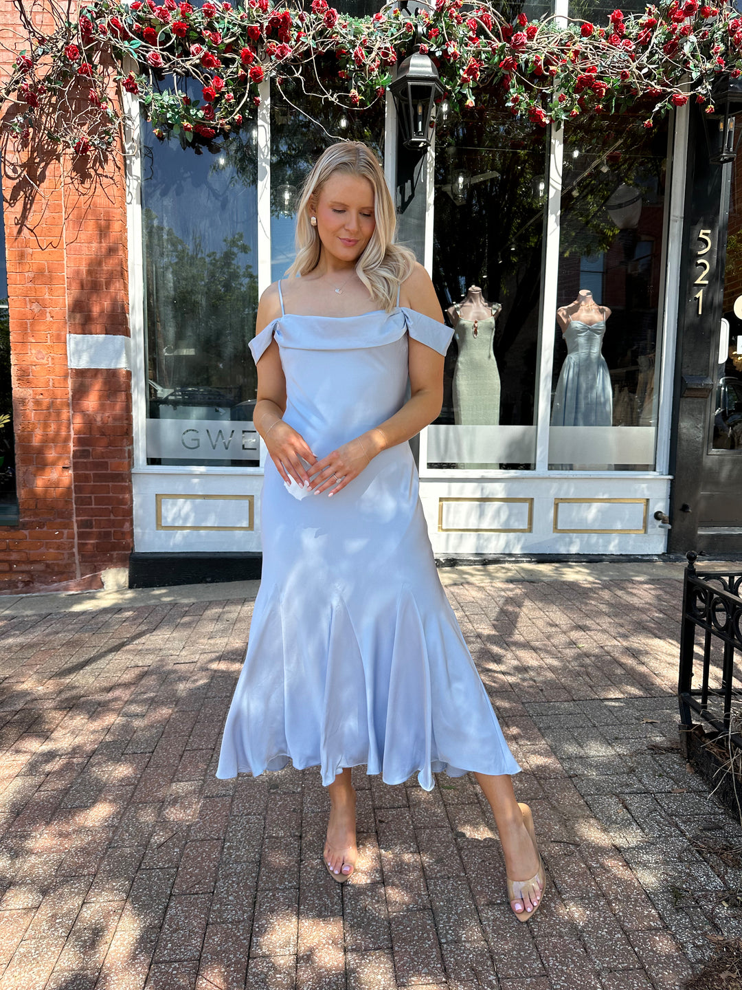 Satin Dresses For Women- Elegant, Silky & Flattering Styles Gwenna The Label Satin Dresses For Women- Elegant, Silky & Flattering Styles Gwenna The Label