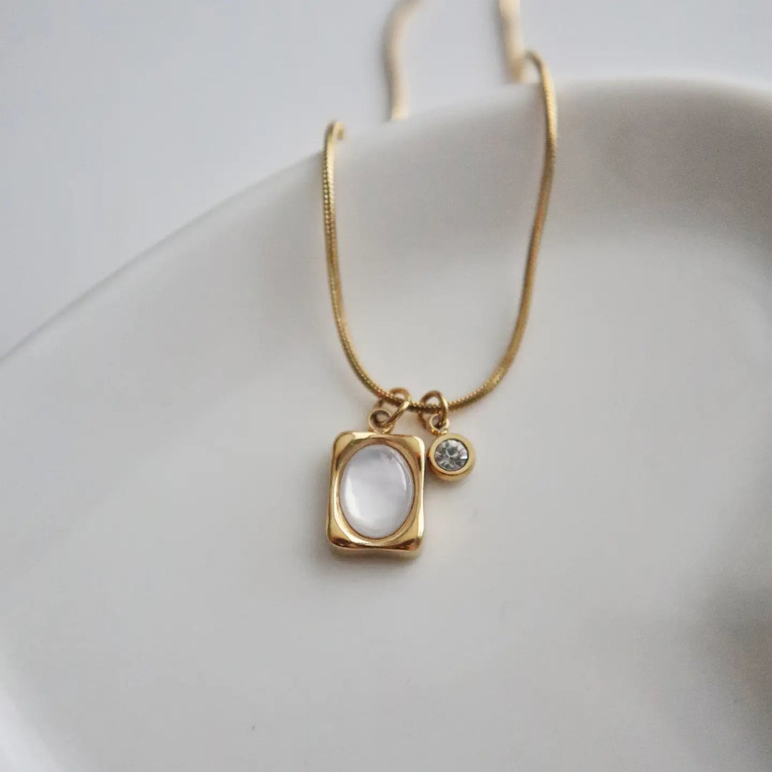 Ivey Pendant Necklace